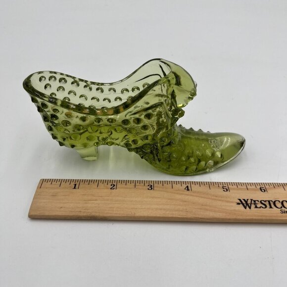 Fenton Glass Green Hobnail Cat Slipper Shoe in Excellent Condition - Picture 9 of 9
